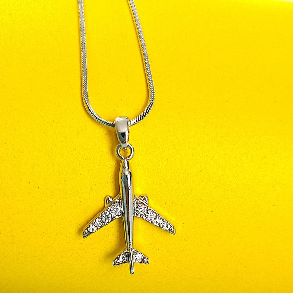 Flight attendant Pendant Necklace/Aviation Jewelry/Pilot Charm Pendant/Jet Gift - Picture 7 of 16